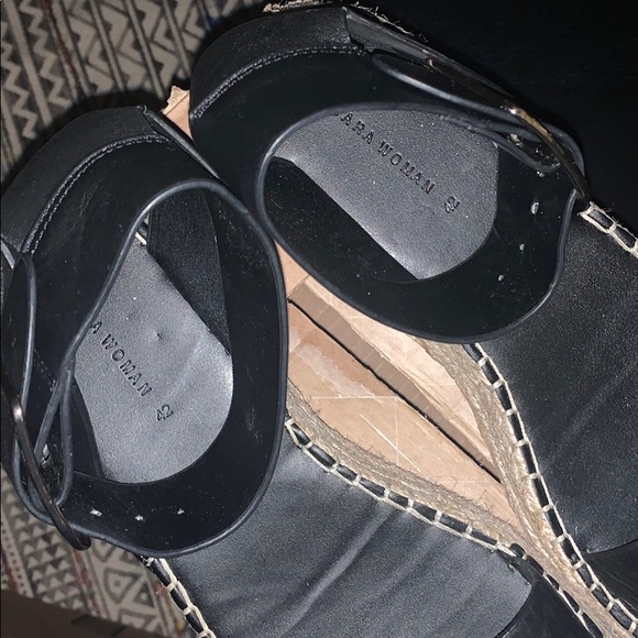 Black Sandals by Zara - Picture 7 of 8